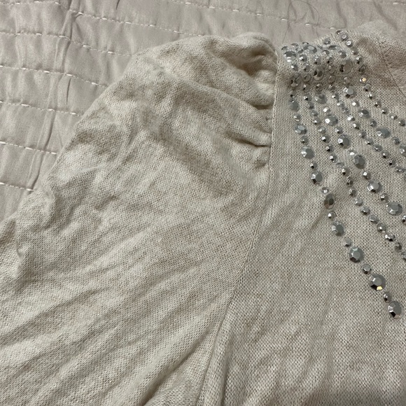 Blouse - Picture 2 of 3